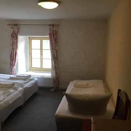 לינה וארוחת בוקר Kloster