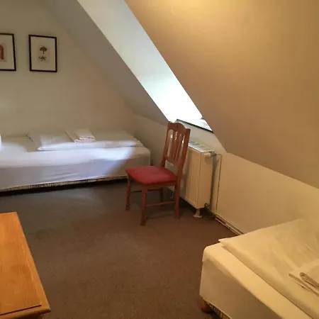 Kloster Bed & Breakfast 3*