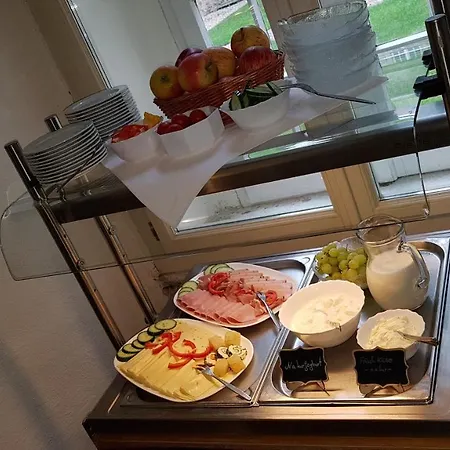 Kloster לינה וארוחת בוקר 3*