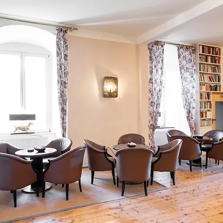 לינה וארוחת בוקר Kloster Hedersleben