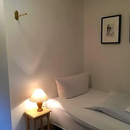 Kloster Bed & Breakfast Hedersleben